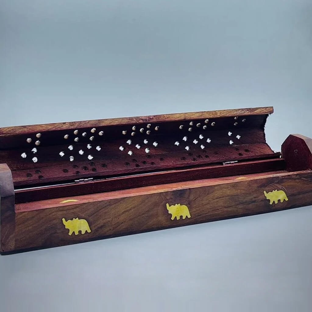 Mir wooden incense holder
